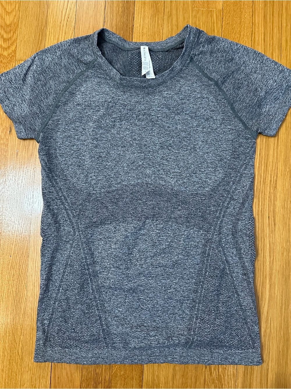 Athleta Momentum Seamless Tee- Heather Grey Size Medium